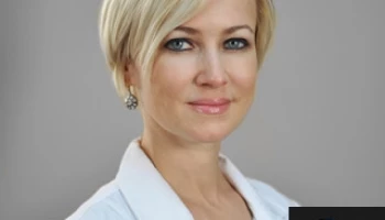 Анна Яцкар